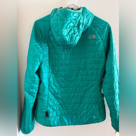 Womans Lightweight North Face Puffer Jacket, Size Small - Picture 2 of 2